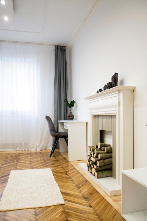 Season One Apartman Szeged Exterior foto